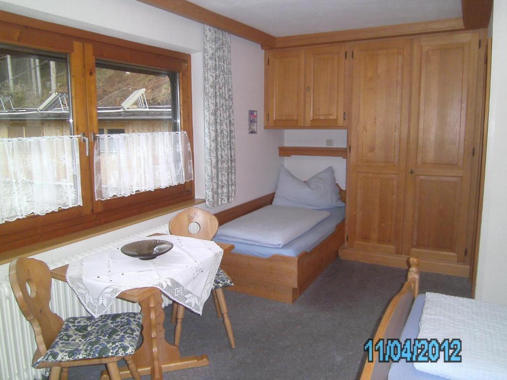 Hotel Gastehaus Rieser Ried im Zillertal Pokoj fotografie